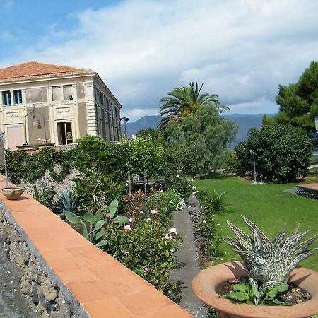 Etna Wine Azienda Agrituristica Passopisciaro Ngoại thất bức ảnh