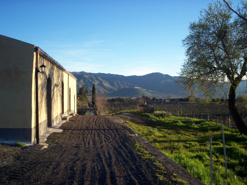 Etna Wine Azienda Agrituristica Passopisciaro Ngoại thất bức ảnh