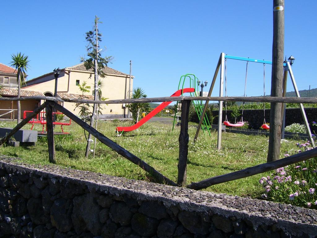 Etna Wine Azienda Agrituristica Passopisciaro Ngoại thất bức ảnh